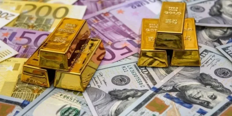 Altın yönünü bir türlü belirleyemedi: Dolar ve Euro dalga dalga