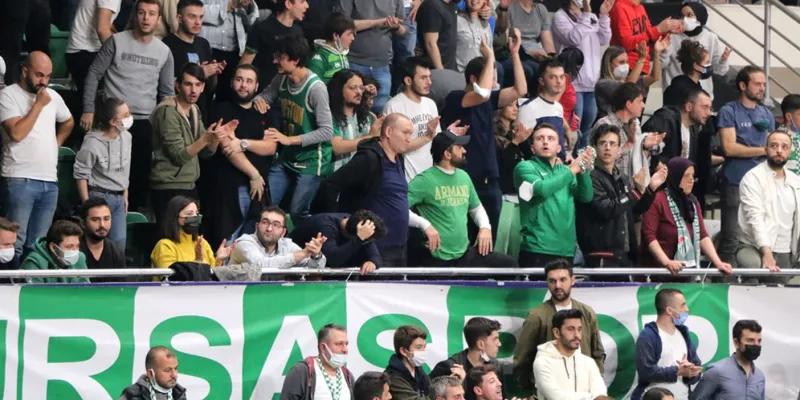 Bursaspor havlu attı