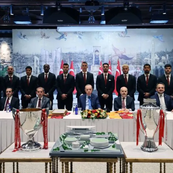 Cumhurbaşkanı Erdoğan Galatasaray'ı kabul etti