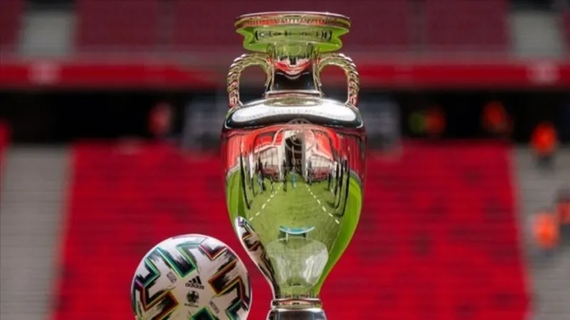 EURO 2028'de yeni format! Ev sahibi ülkeler...