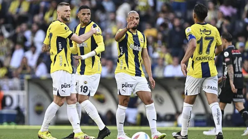 Fenerbahçe, kamp programı ve yapacağı hazırlık maçlarını açıkladı