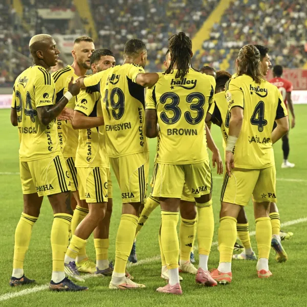 Fenerbahçe'yi Bekleyen Kritik Fikstür! Taraftar Ne Diyor?