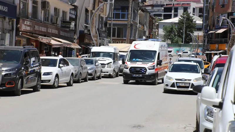 Irak sınırında askeri araç kaza yaptı: 8 asker yaralandı