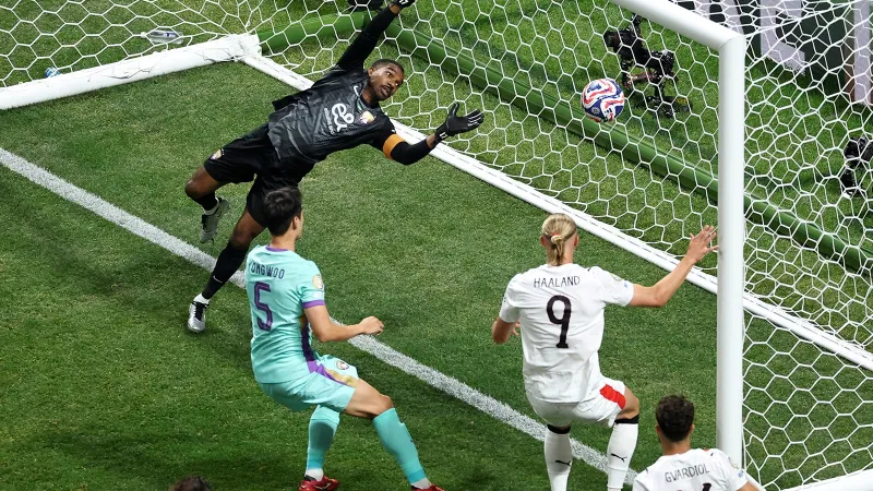 Manchester City, Al Ain'i farklı geçti