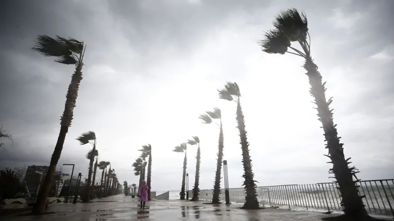 Meteoroloji'den Kaş-Kumluca için fırtına uyarısı