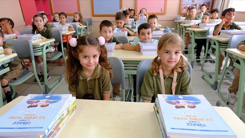 Minikler için ilk ders zili yarın çalacak! Okula uyum haftası başlıyor
