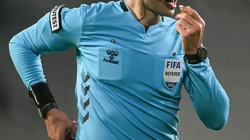 Dev Final Hakemleri Açıklandı! Kovacs'a Şampiyonlar Ligi Görevi