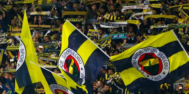 Fenerbahçe'den Beşiktaş'a Şok Çağrı: Daha Çok Para Yatır!