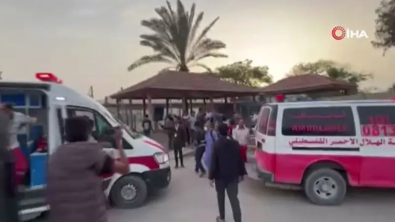 Gazze'de Hastane Vuruldu! İsrail'den Kan Donduran Saldırı: 16 Ölü!