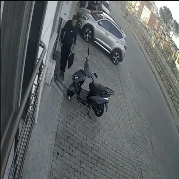 İtfaiyeci Turgay Gezgin'in Şüpheli Anları Kamerada! Yangın Günü Neler Oldu?