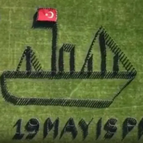 Polis okulu öğrencilerinden 19 Mayıs'a özel koreografi