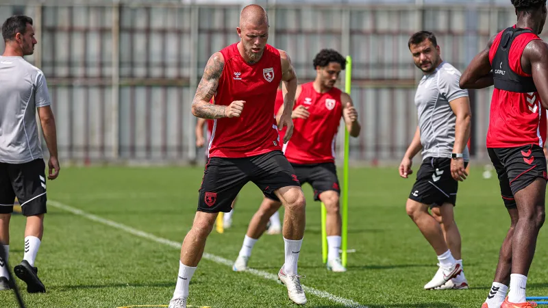 Samsunspor'dan Transfer Bombası! Van Drongelen Kalıyor Mu?