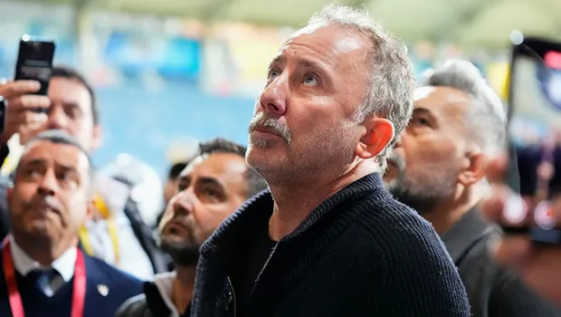 Sergen Yalçın, Kasımpaşa maçı sonrası yaşananları takımına aktardı: 'Beni ağlattı!'