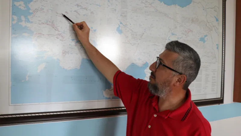 Simav'da son 1,5 ayda yaklaşık 1250 sarsıntı oldu