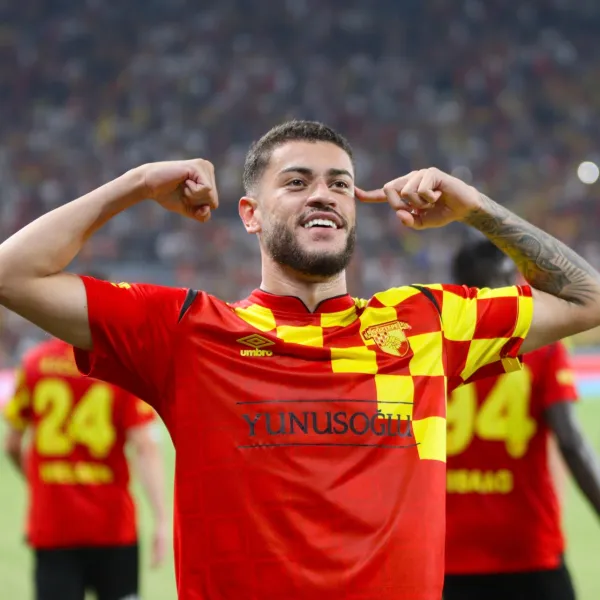 Romulo Sporting Lizbon'a mı Gidiyor? Transferde Son Dakika!