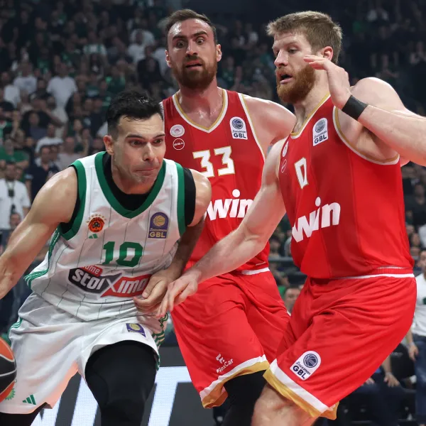 Yunanistan'da şampiyon Olympiakos!