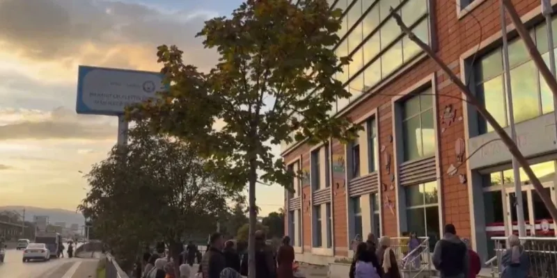 Zehirlenme faciasında bu kez adres Bursa: Profiterol yediler hastanelik oldular!